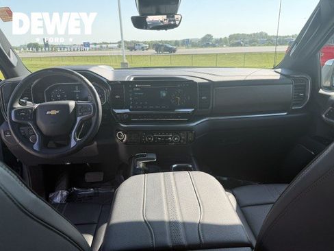 Used 2026 Chevrolet Silverado 1500 High Country w/ Technology Package AWD/4WD image 38