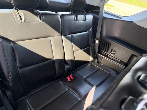 Used 2022 Ford Explorer XLT w/ Equipment Group 202A image 42