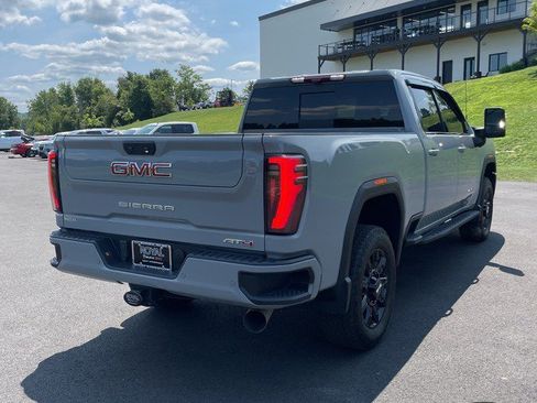 Used 2024 GMC Sierra 2500 AT4 w/ AT4 Premium Plus Package AWD/4WD image 5