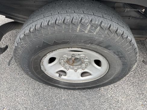 Used 2013 Chevrolet Express 3500 LT w/ LT Preferred Equipment Group image 16