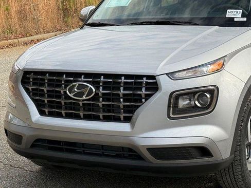 New 2026 Hyundai Venue SEL image 10