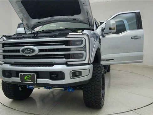 Used 2024 Ford F250 Limited w/ FX4 Off-Road Package image 78
