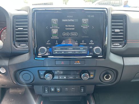 Used 2022 Nissan Frontier Pro-X RWD image 17