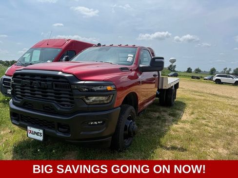 New 2025 RAM 3500 Tradesman AWD/4WD image 31