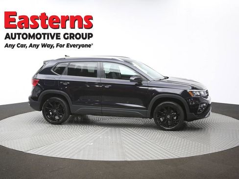 Used 2024 Volkswagen Taos SE image 45