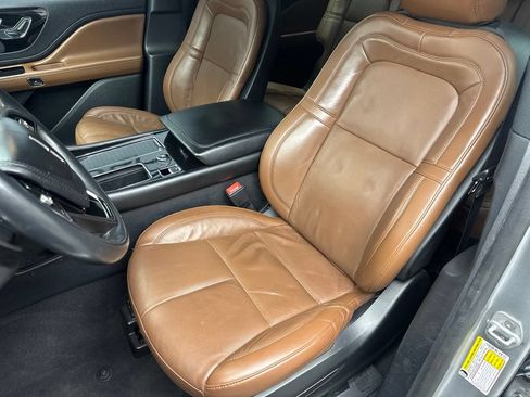 Used 2022 Lincoln Aviator Reserve w/ Elements Package Plus RWD image 22