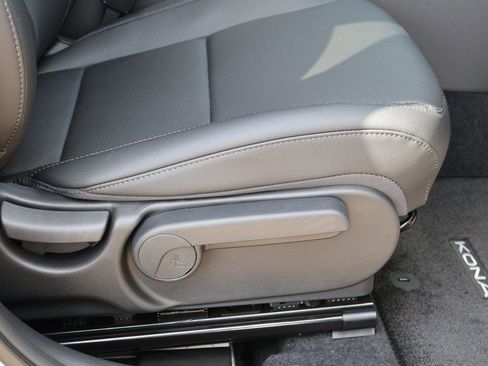 New 2026 Hyundai Kona SEL Premium image 11