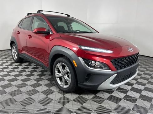 Used 2023 Hyundai Kona SEL FWD image 3
