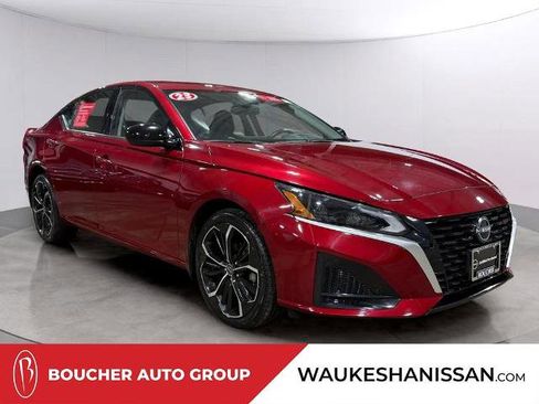 Certified 2023 Nissan Altima 2.5 SR AWD/4WD image 1