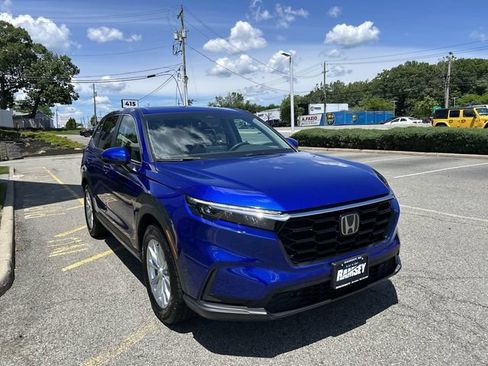 Used 2024 Honda CR-V EX image 2