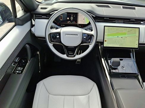 New 2026 Land Rover Range Rover Sport Dynamic SE AWD/4WD image 4