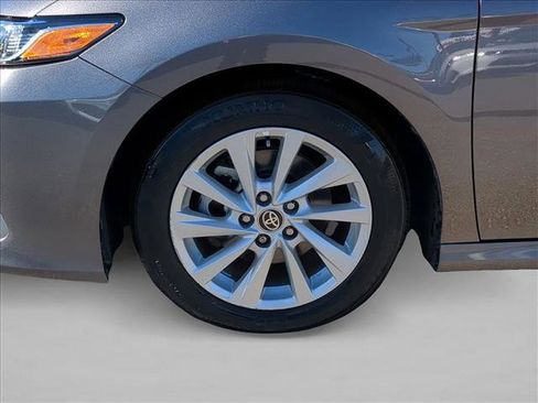 Used 2021 Toyota Camry LE w/ Convenience Package image 22