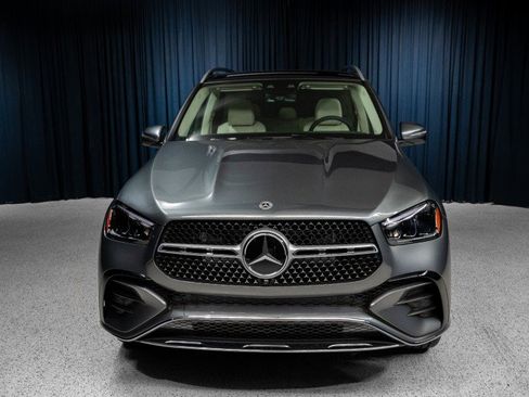 New 2026 Mercedes-Benz GLE 450 4MATIC image 2