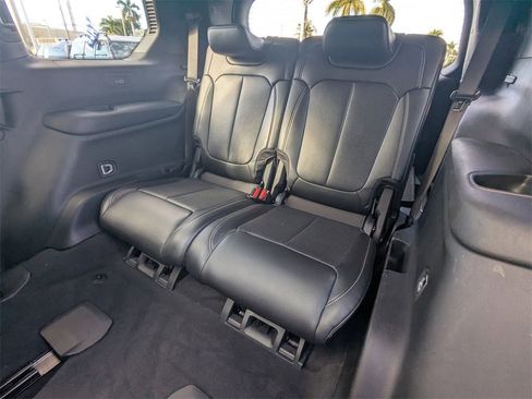 Used 2024 Jeep Grand Cherokee L Limited w/ Luxury Tech Group II image 30