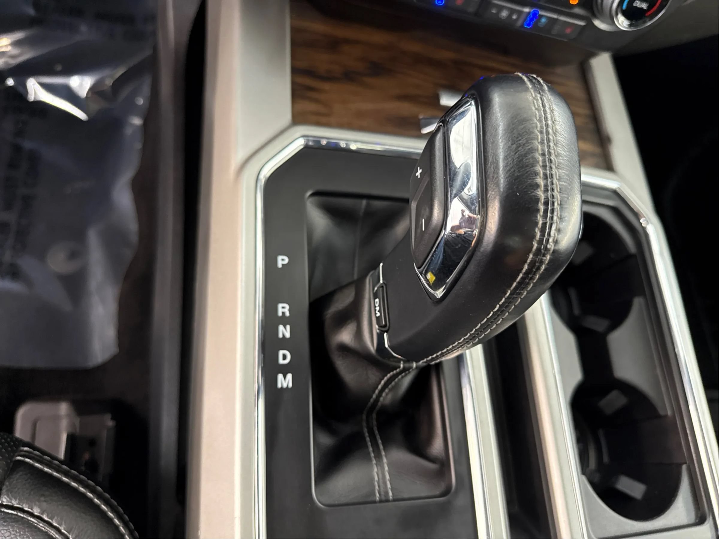 Used 2018 Ford F150 Lariat w/ Equipment Group 502A Luxury AWD/4WD image 46