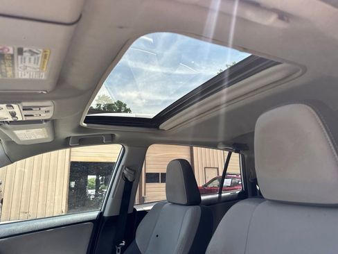 Used 2015 Toyota RAV4 XLE AWD/4WD image 13