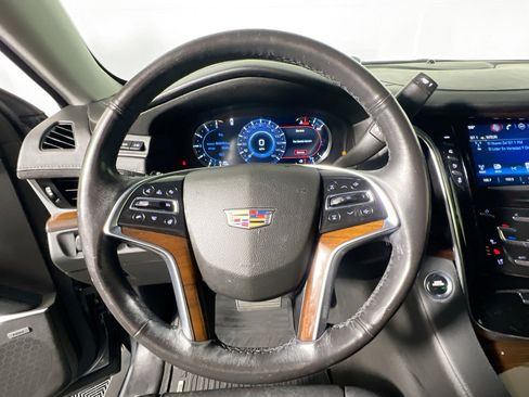 Used 2019 Cadillac Escalade Premium Luxury w/ Escalade Sport Edition image 16