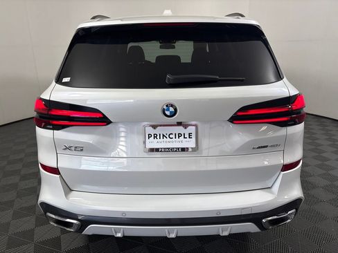 Certified 2026 BMW X5 sDrive40i w/ M Sport Package RWD image 6