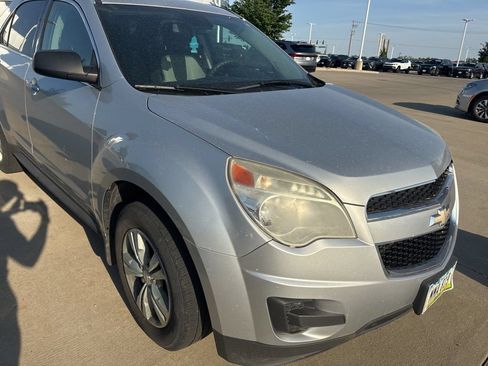 Used 2013 Chevrolet Equinox LS AWD/4WD image 2