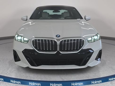 New 2027 BMW 550e xDrive AWD/4WD image 2