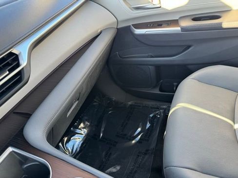 Certified 2024 Toyota Sienna XLE image 23