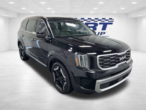 Used 2024 Kia Telluride S w/ S Sunroof Package image 3