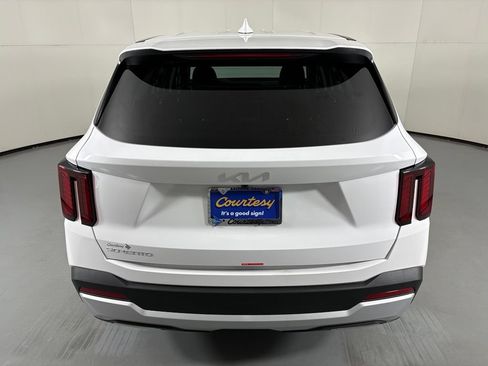 New 2026 Kia Sorento LX FWD image 7