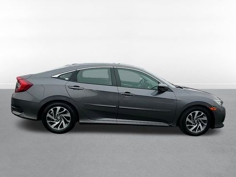 Used 2017 Honda Civic EX image 4