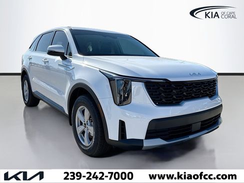 New 2026 Kia Sorento LX FWD image 1