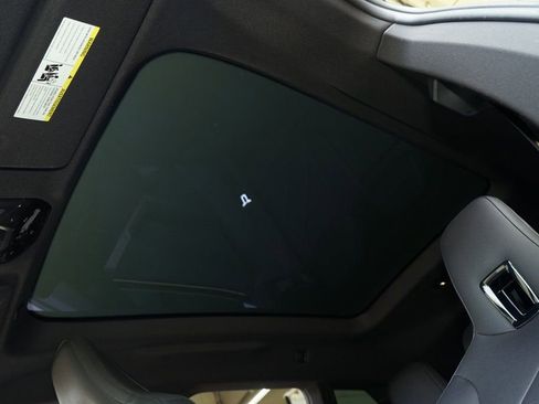 Used 2024 BMW iX xDrive50 w/ Premium Package image 21