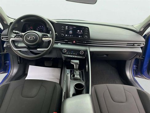 Used 2023 Hyundai Elantra SEL w/ Cargo Package image 13