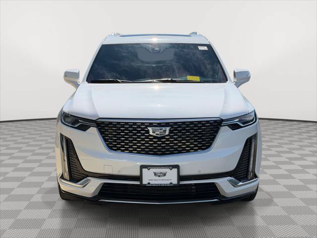 Used 2024 Cadillac XT6 Premium Luxury AWD/4WD image 2