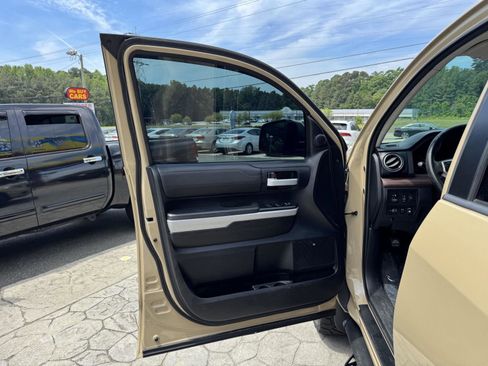Used 2018 Toyota Tundra Limited w/ Limited Premium Package AWD/4WD image 5