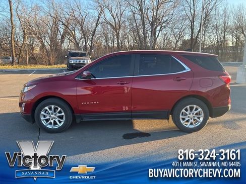 Used 2021 Chevrolet Equinox LT image 1