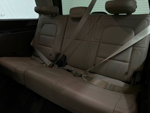 Certified 2023 Lincoln Navigator Reserve AWD/4WD image 20