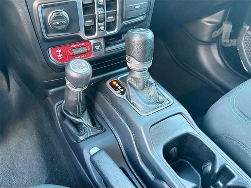 Used 2022 Jeep Wrangler Unlimited Rubicon 4xe w/ Cold Weather Group image 18