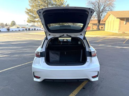 Used 2014 Lexus CT 200h image 8