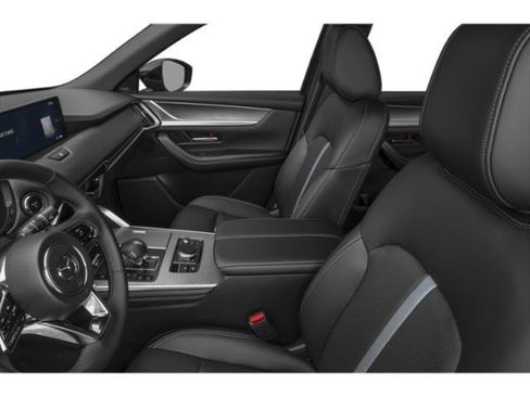 Certified 2025 MAZDA CX-70 Plug-In Hybrid w/ Premium Plus AWD/4WD image 11