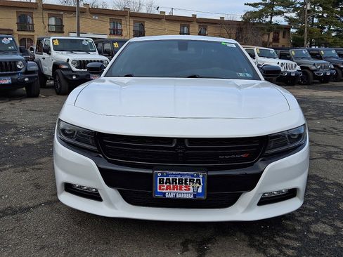 Used 2023 Dodge Charger SXT w/ Blacktop Package image 2