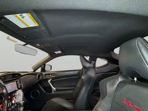 Used 2017 Subaru BRZ Limited w/ Popular Package #2 RWD image 30