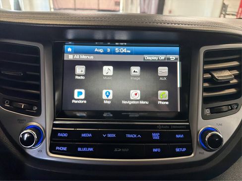 Used 2016 Hyundai Tucson Limited w/ Option Group 03 AWD/4WD image 18