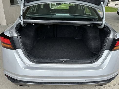 Used 2022 Nissan Altima 2.5 SR image 31