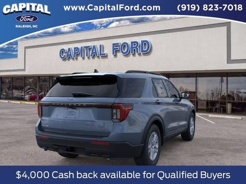 New 2026 Ford Explorer Active RWD image 8
