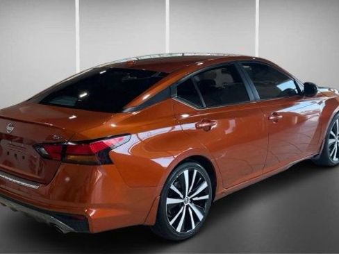 Used 2022 Nissan Altima 2.5 SR image 6
