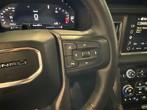 Used 2023 GMC Yukon Denali Ultimate w/ LPO, Floor Liner Package AWD/4WD image 33