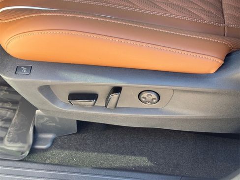 New 2026 INFINITI QX60 Autograph image 18