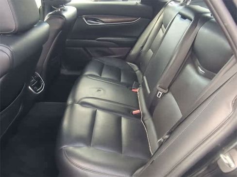 Used 2017 Cadillac XTS Luxury image 18