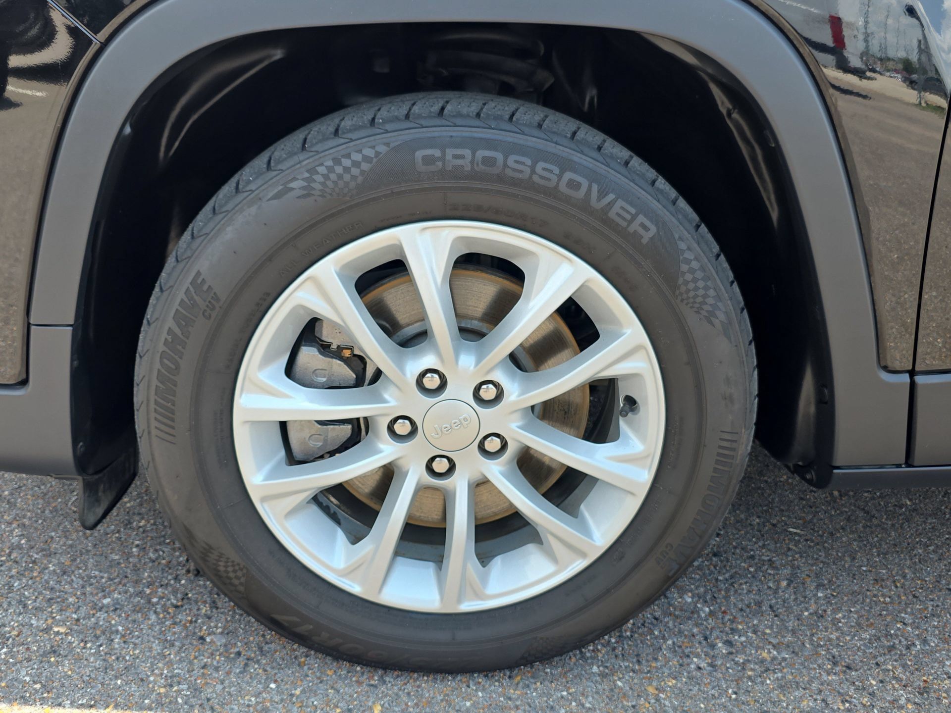 Used 2021 Jeep Cherokee Latitude FWD image 9