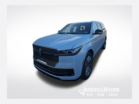 New 2026 Lincoln Navigator L Reserve AWD/4WD image 1