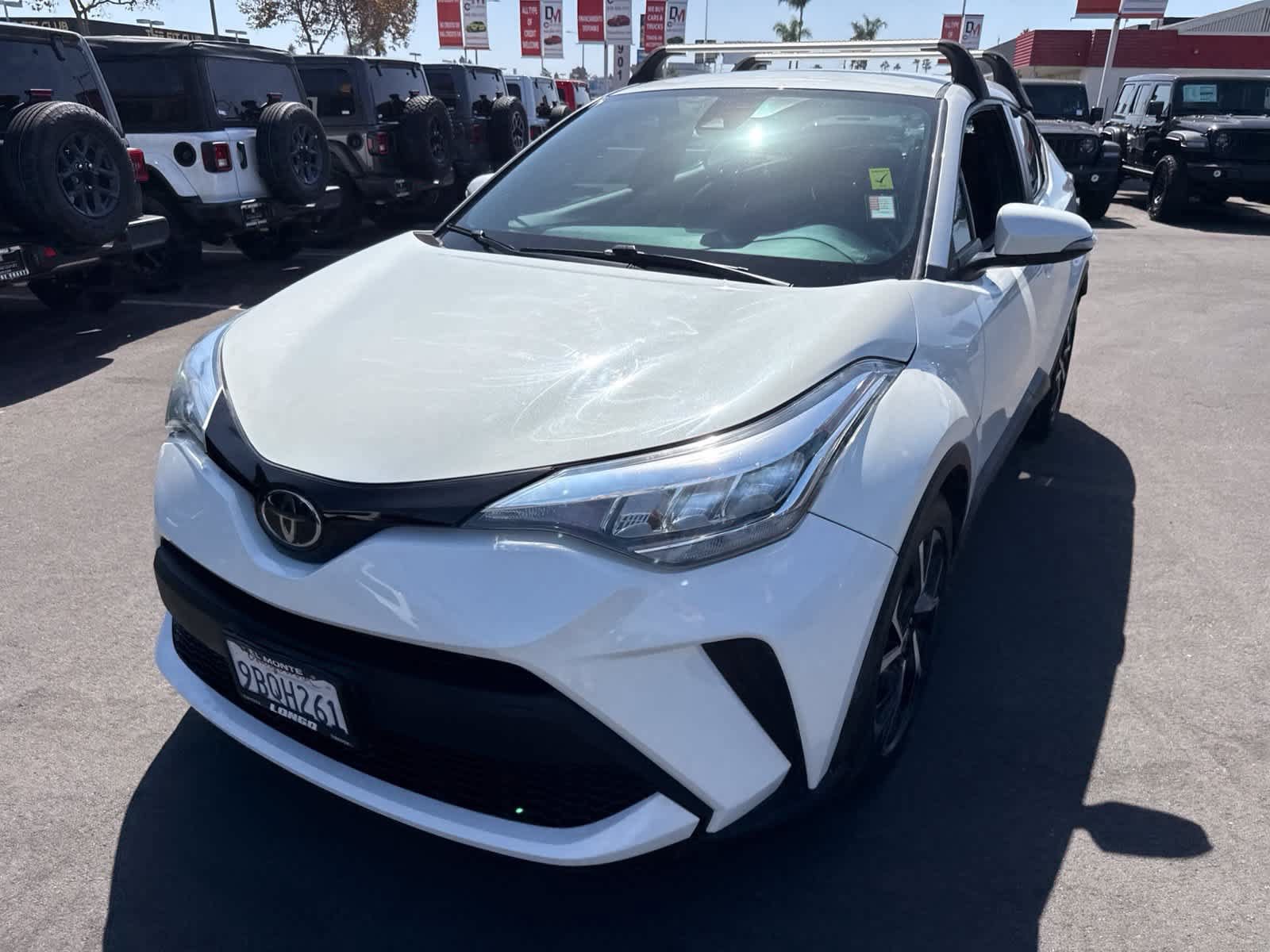 Used 2021 Toyota C-HR XLE FWD image 2